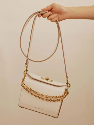 Look 27